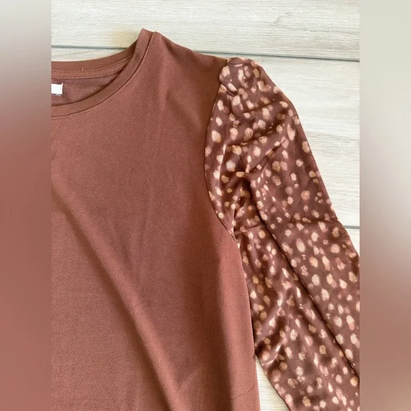 Maurices Printed Mesh Puff Sleeves Top Brown Large NWT - Picture 4 of 9